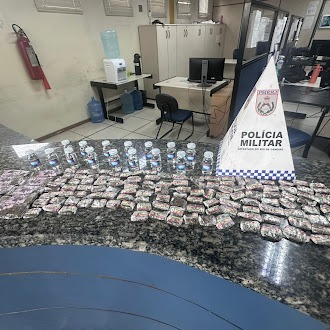 PMs de Rocha Miranda apreendem drogas e prendem traficante em Quintino